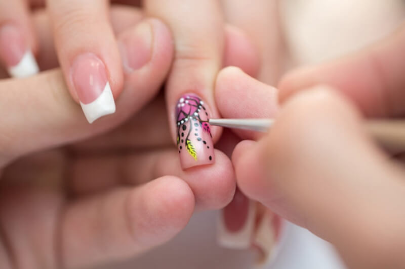Học nail có cần khéo tay như bạn nghĩ?