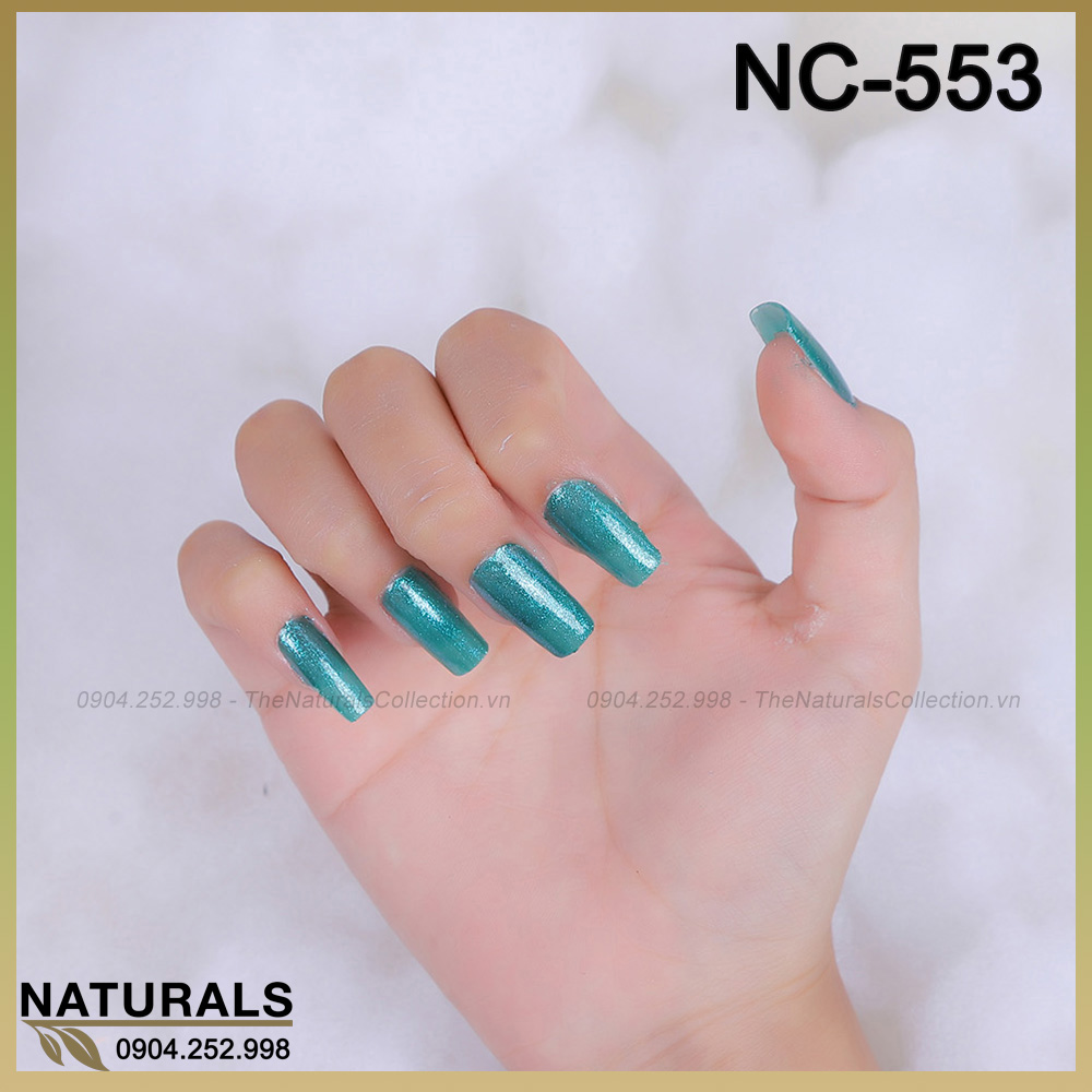 Tổng hợp 10 mẫu nail màu xanh ngọc đẹp ấn tượng sành điệu