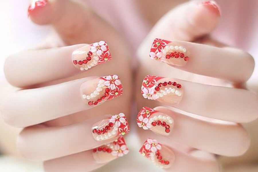 Tuyển tập 4 mẫu nail đính đá đơn giản đẹp khiến chị em xiêu lòng