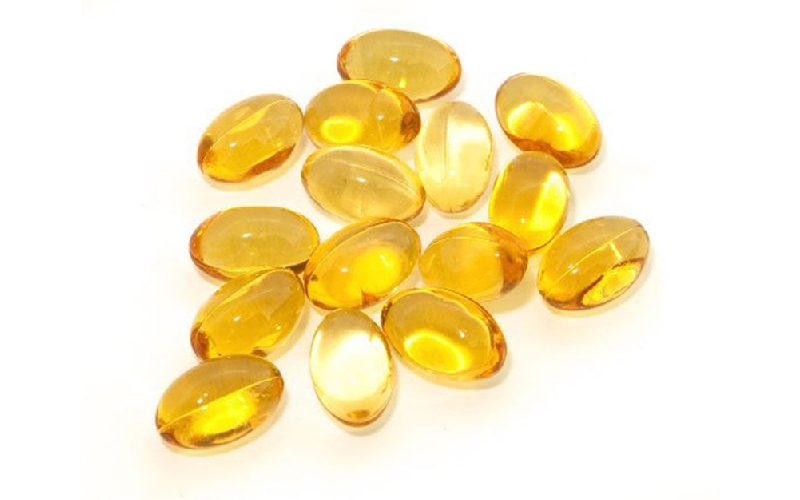 Sử dụng vitamin E để dưỡng móng chắc khỏe và mau dài hơn