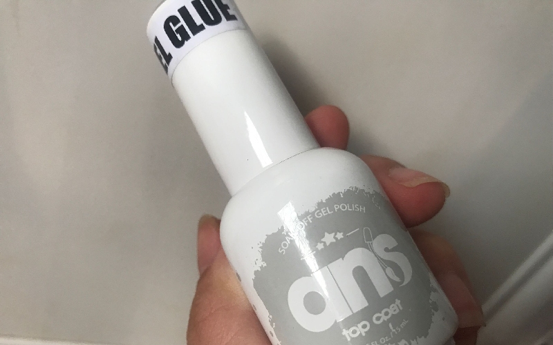 Glue Gel ANS là loại keo đính đá móng tay phổ biến trên thị trường